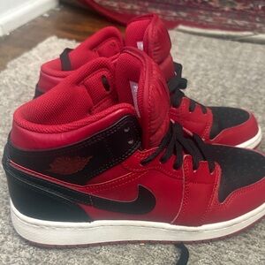 Jordan Women's Shoes Red and Black